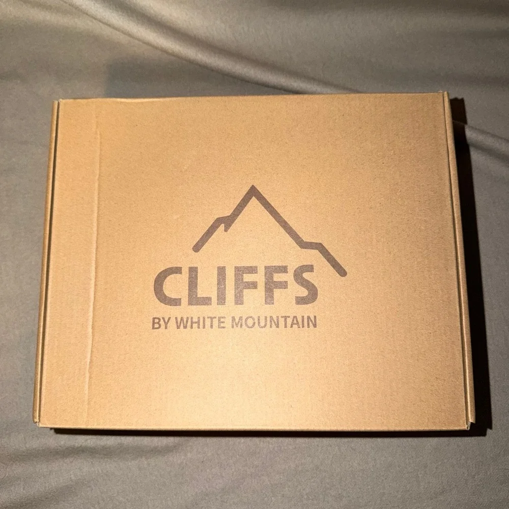 Cliffs by WHITE MOUNTAIN designed vegan