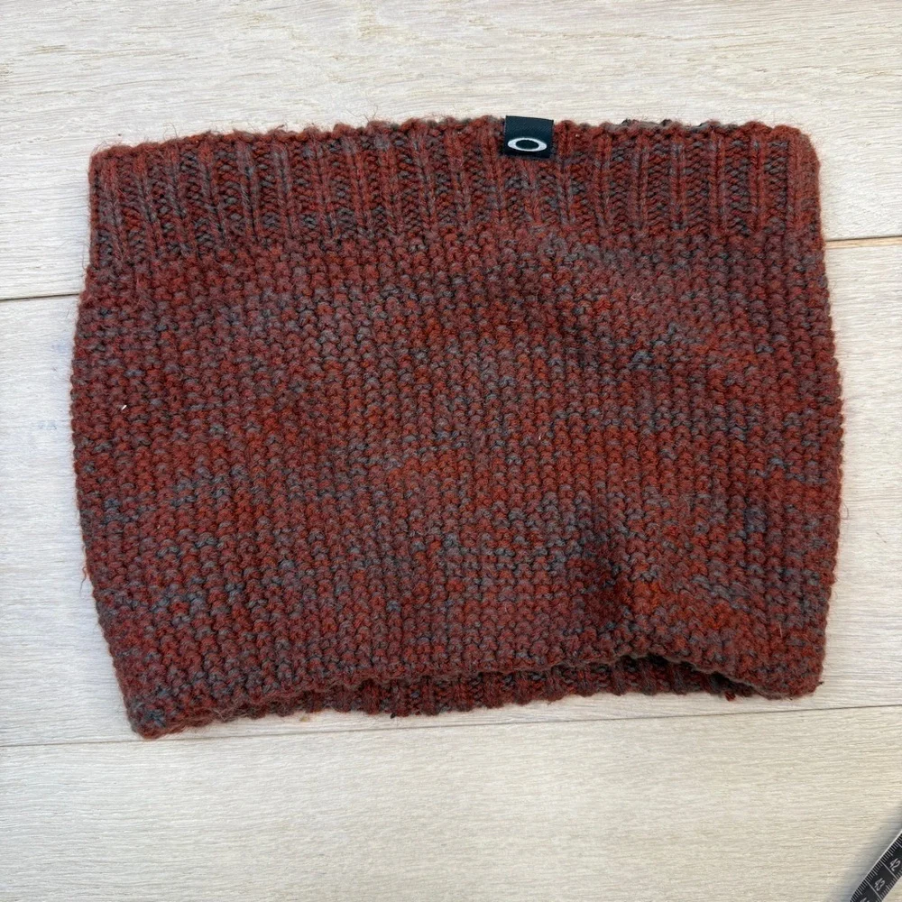 Oakley warmer neckie