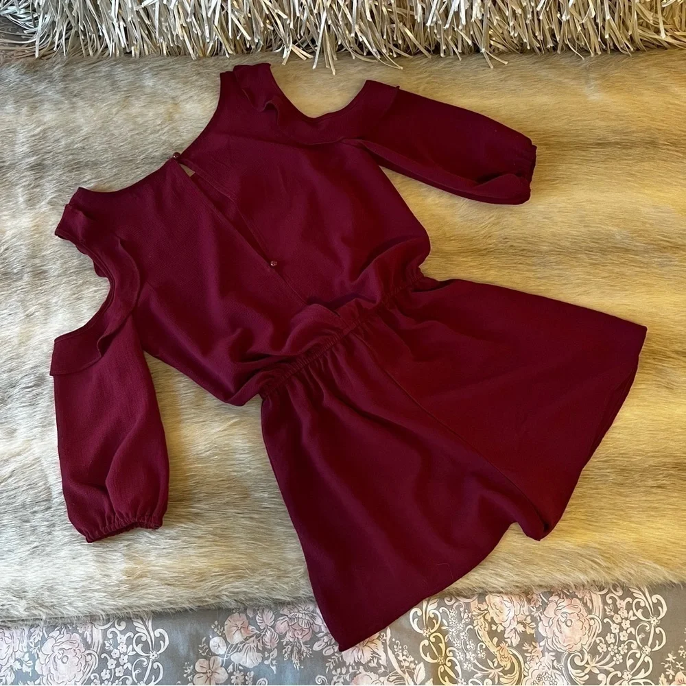 BEBOP Maroon Cold Shoulder Ruffles XS Elastic Waist Short Romper Crape Buttons