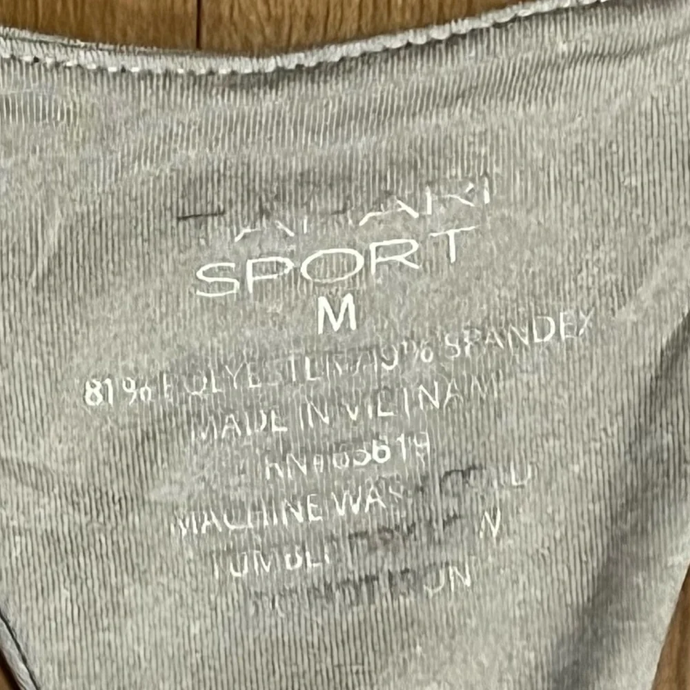 TAHARI SPORT brand tahari