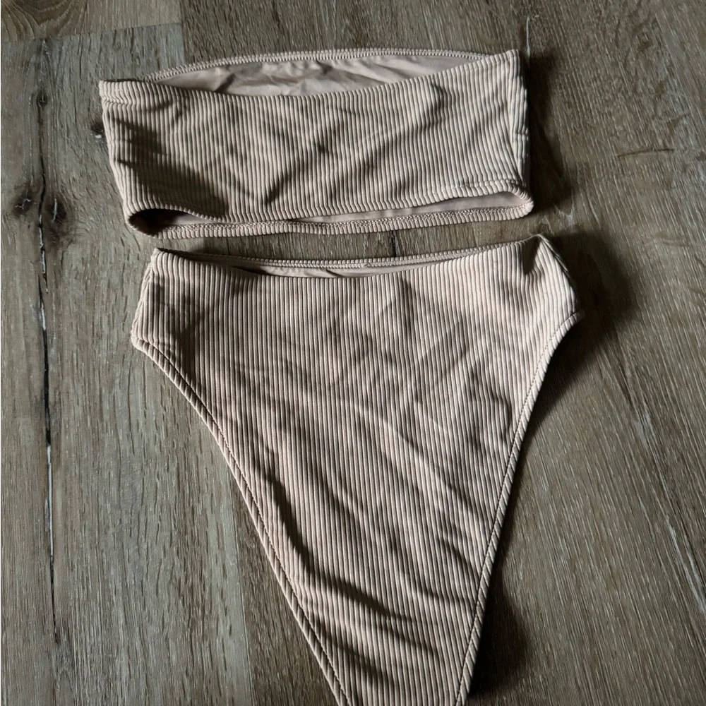 stylish ribbed