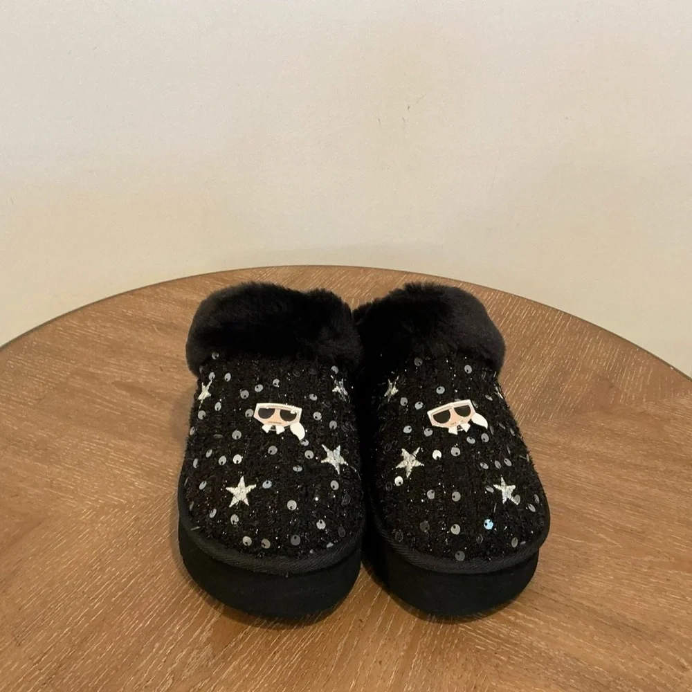 Karl Lagerfeld description step