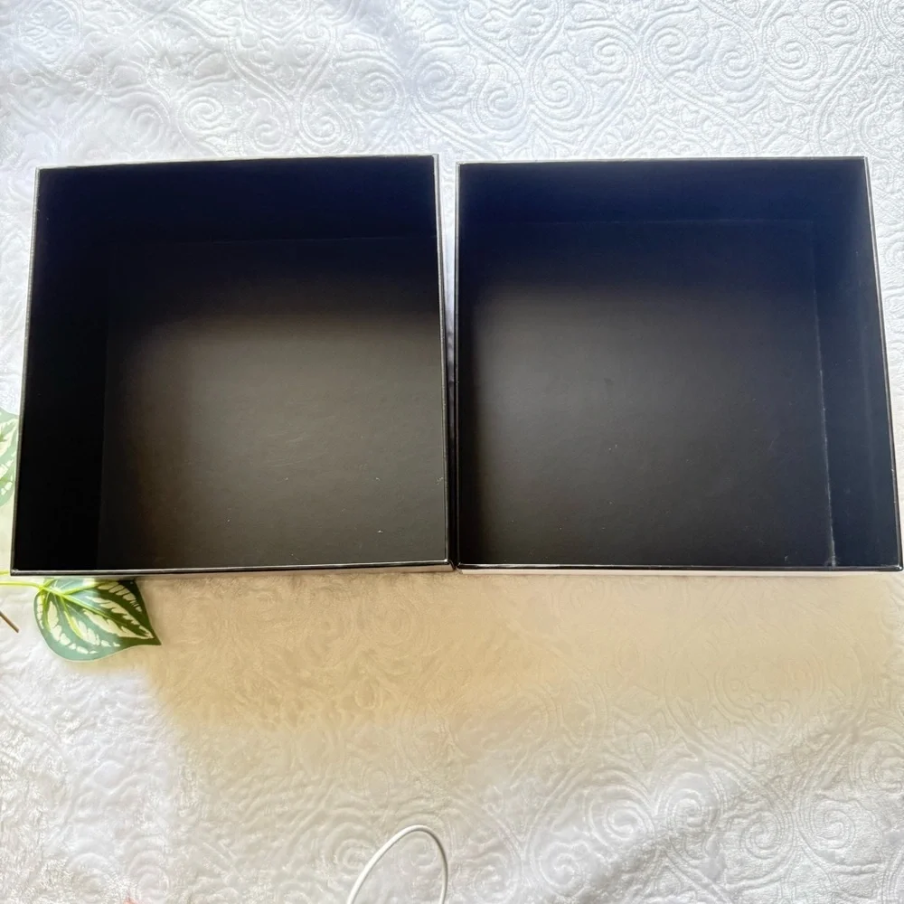 Chanel Empty Gift Box Black & White – Authentic Packaging
