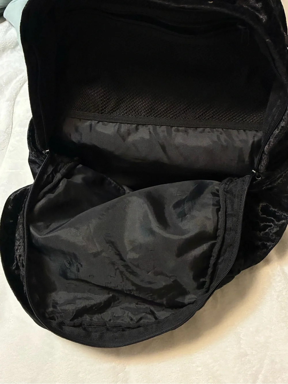 N/A plush black