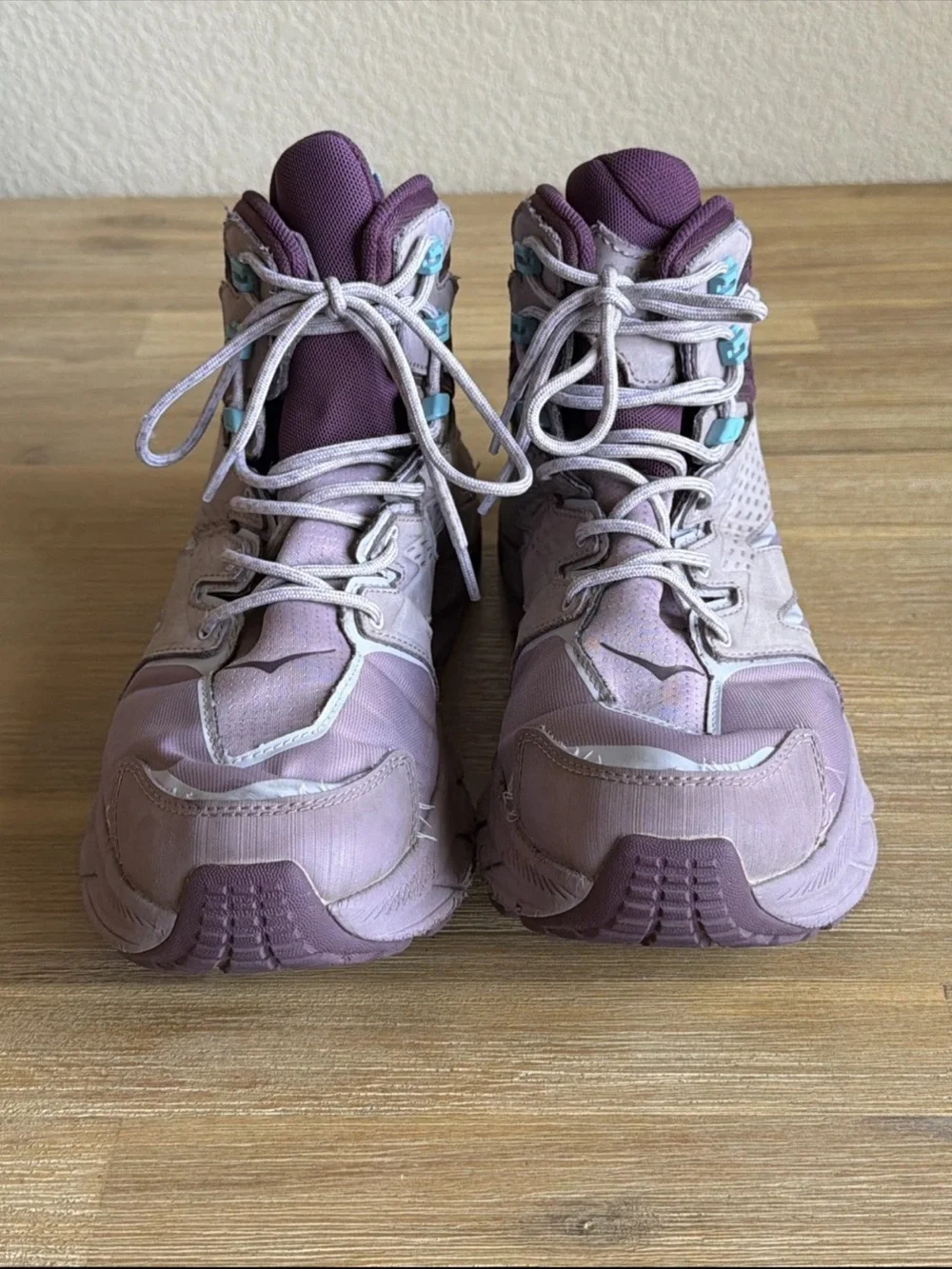 Hoka supportive high