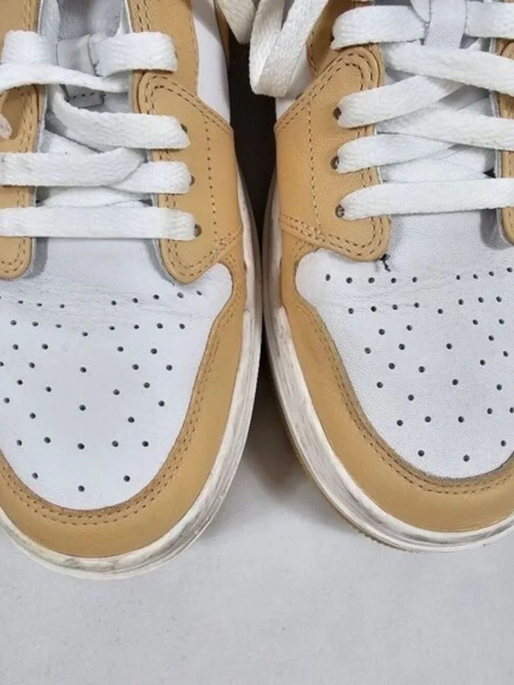 Nike lifted platform