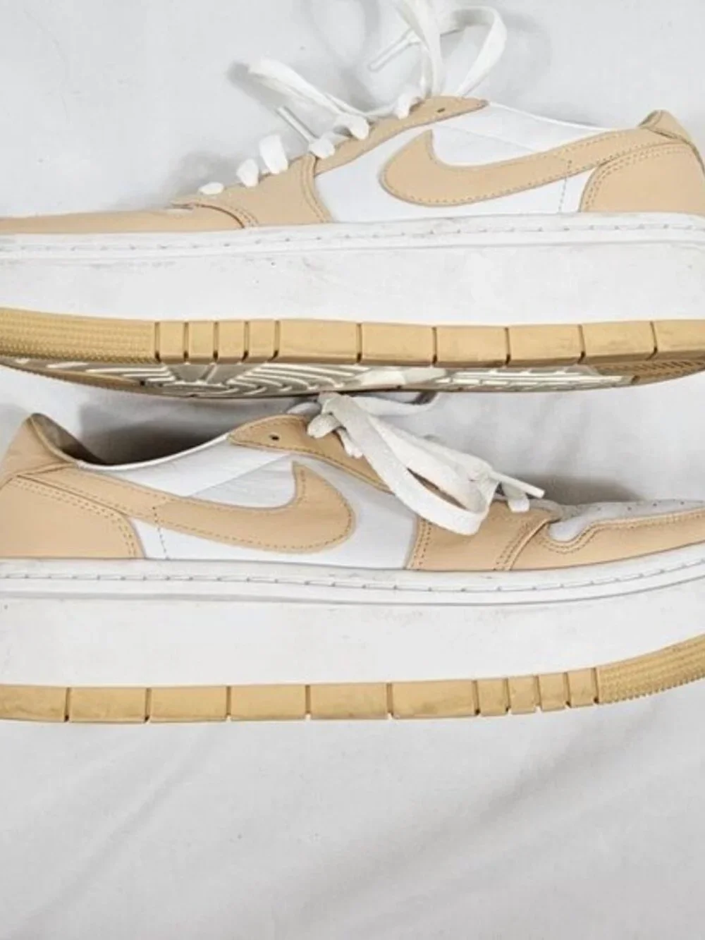Nike lifted platform