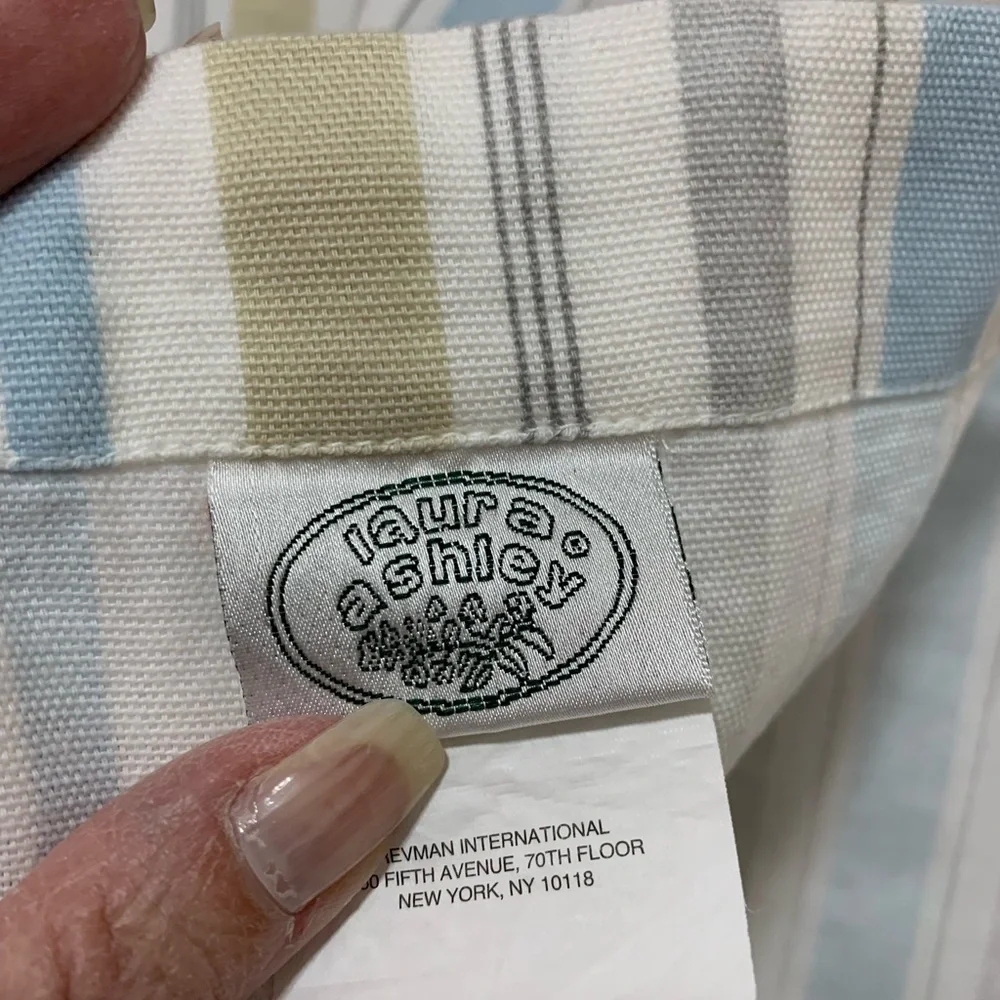 Laura Ashley vintage laura