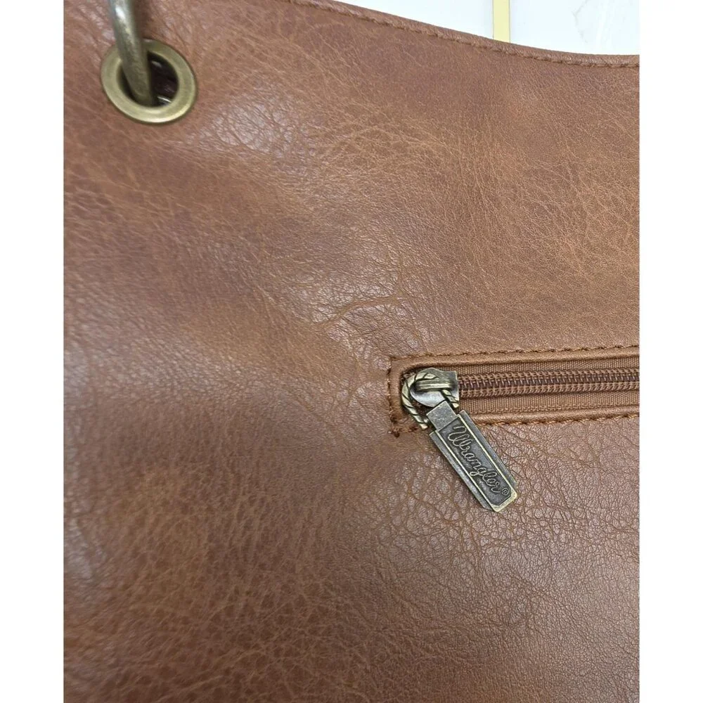 wrangler shoulder
