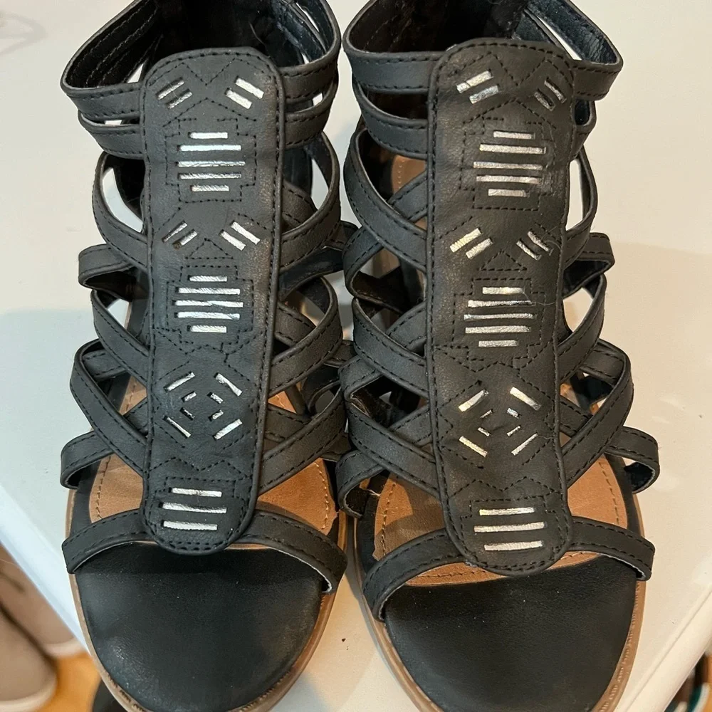 Sz 1 Girls Black Dress Shoes