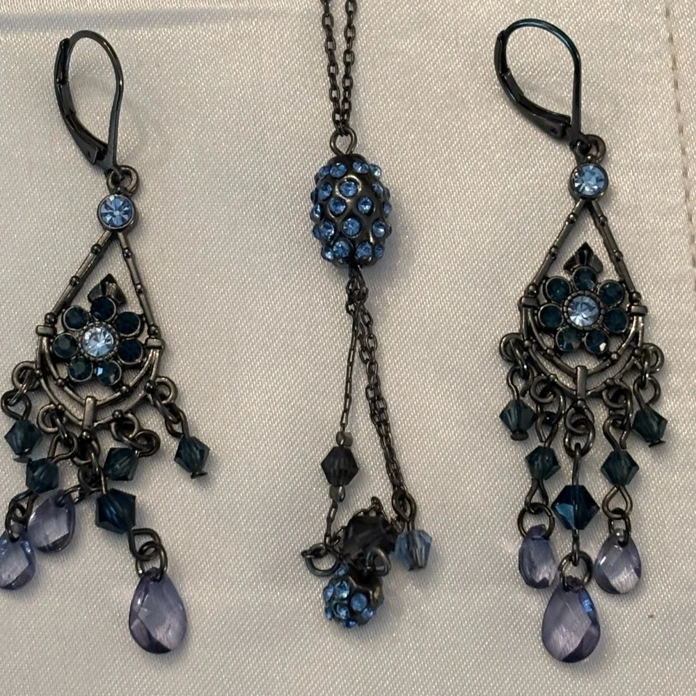 Elegant Blue Beaded Necklace and matching earrings set