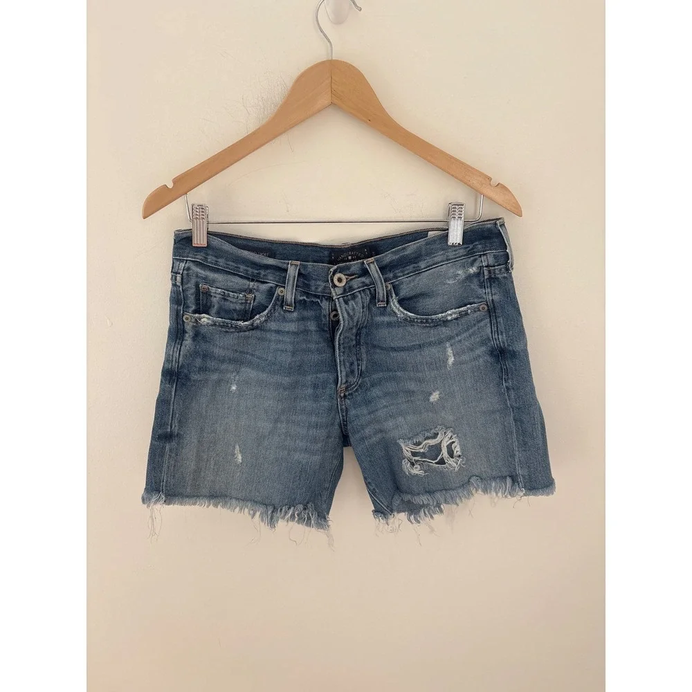 Lucky Brand Denim Shorts Blue Distressed Cut Off Size 2/26 Medium Wash