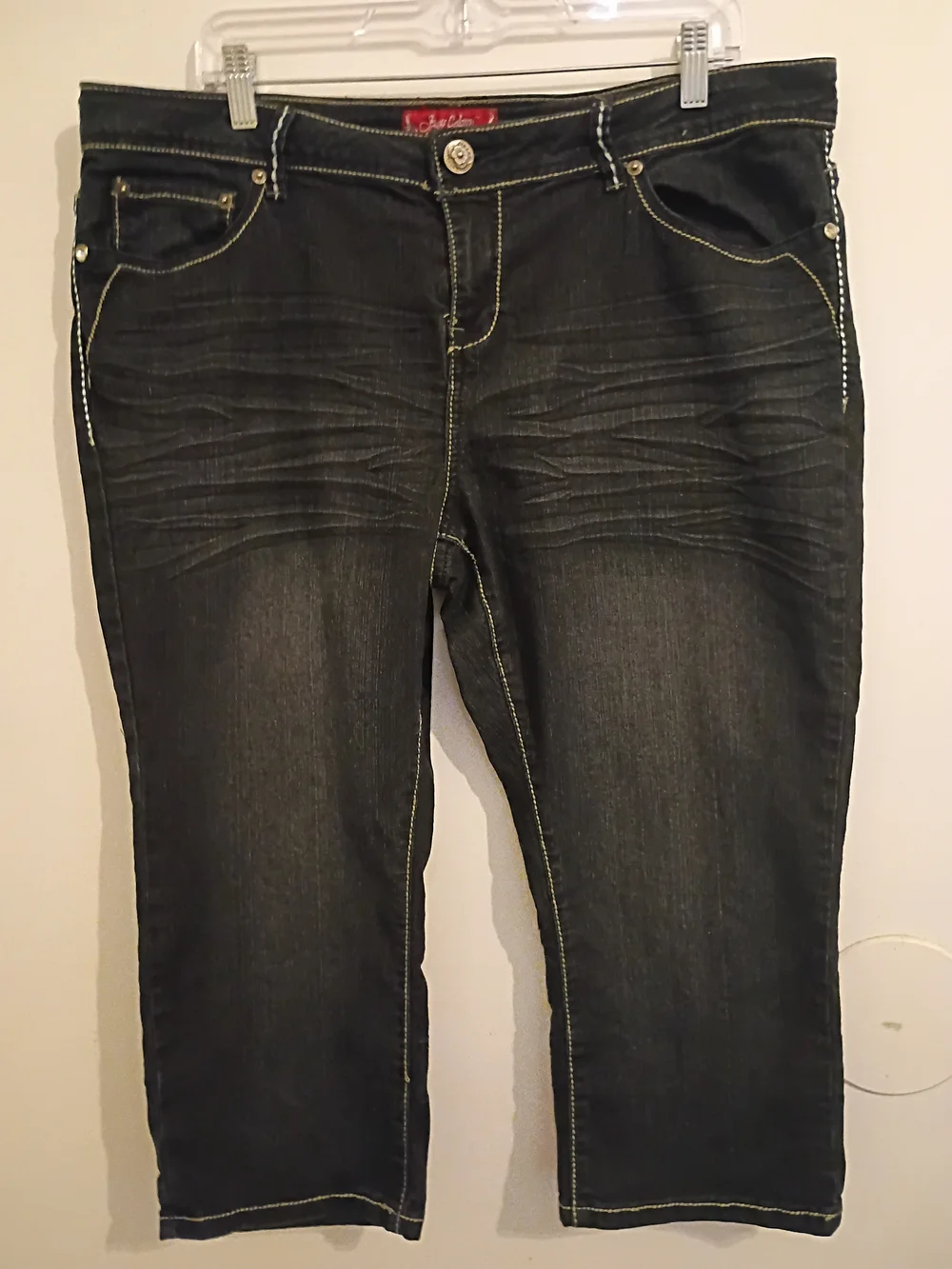 Jeans Colony Women's Dark Wash Cropped Jeans with Studs On Pockets Sz 18