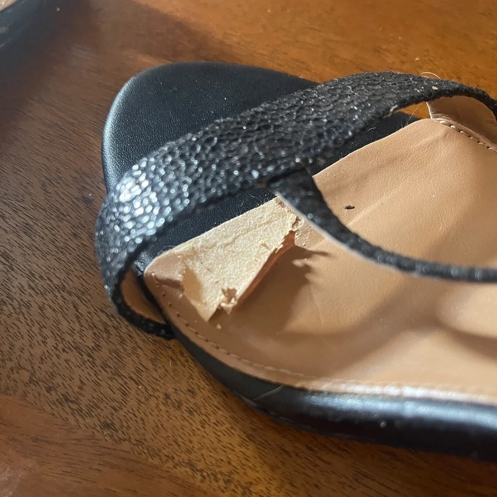 Calvin Klein klein heel accents