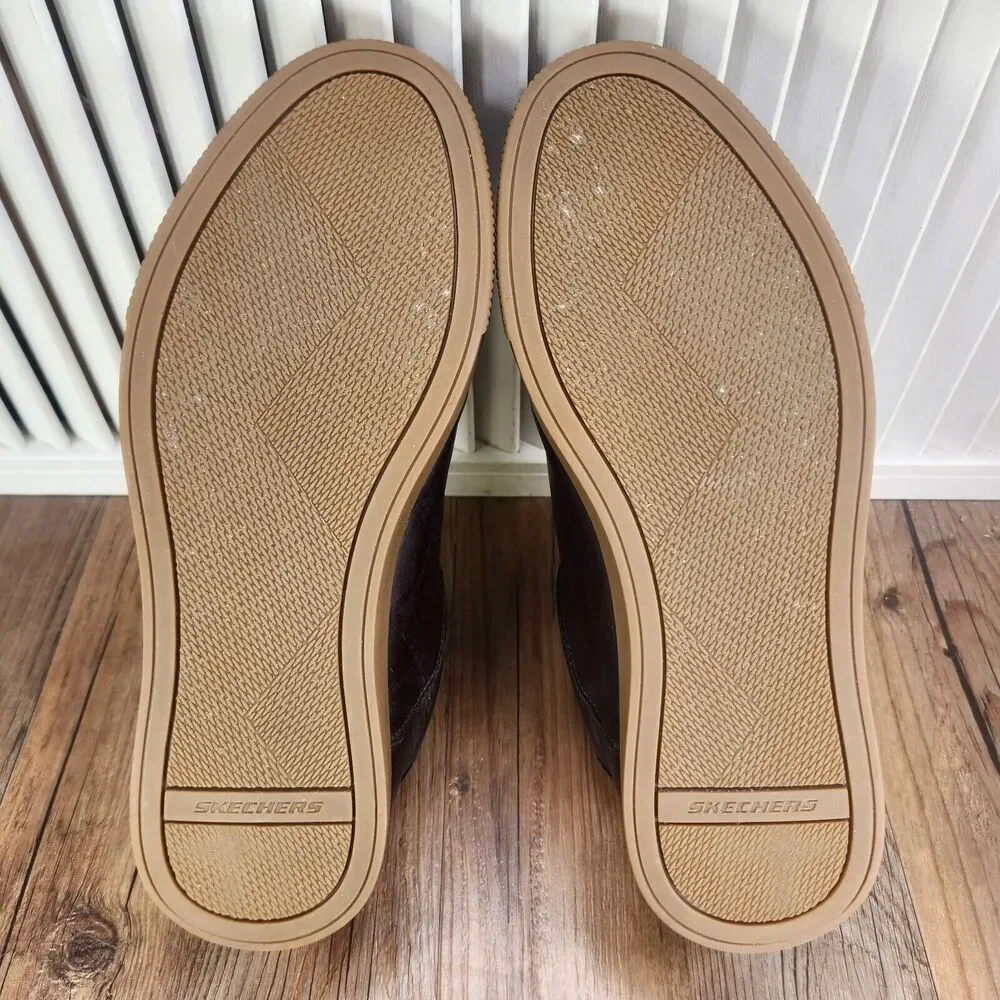 Skechers used good