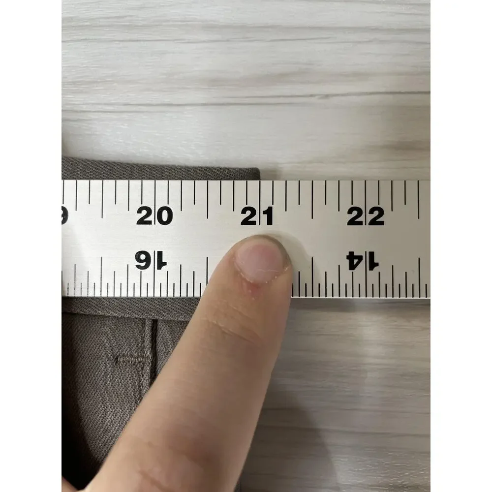Dockers brand item