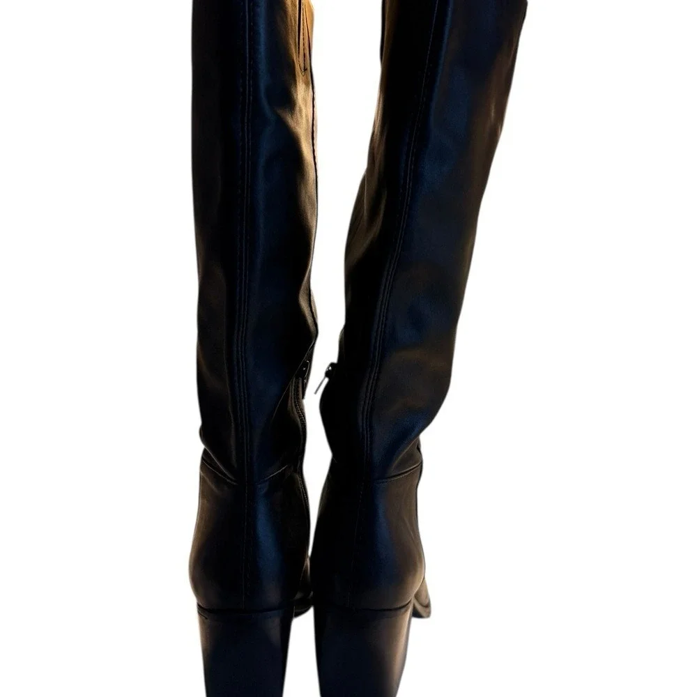 Naturalizer comfortable black knee