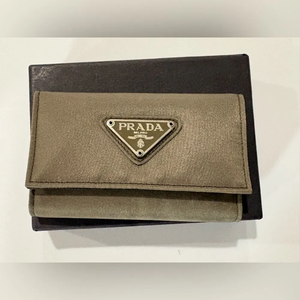 Prada beige key