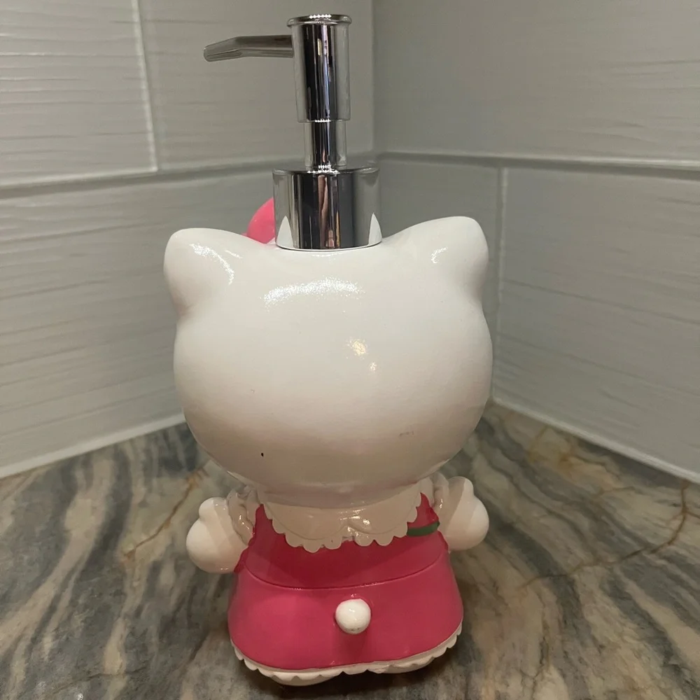 Hello Kitty hello kitty