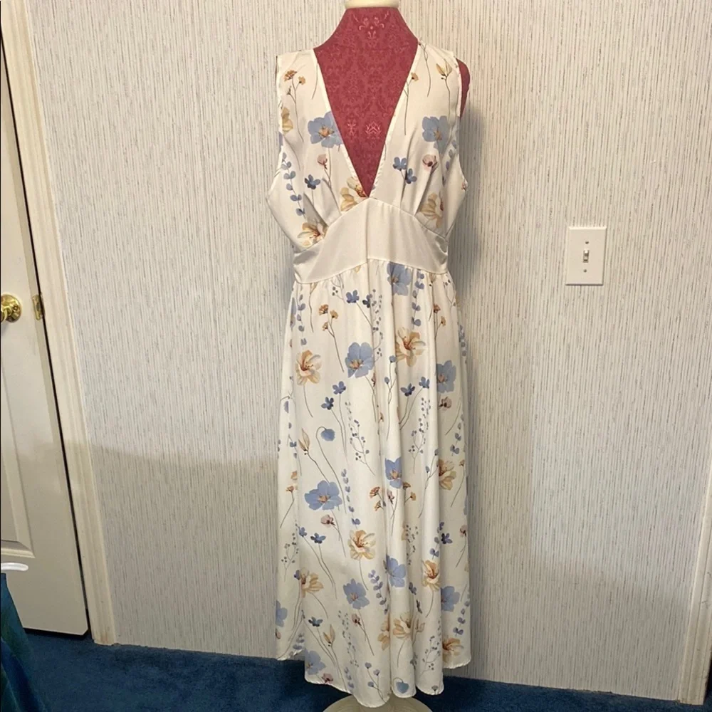 Floral Sleeveless Maxi Dress- White & Blue XXL Sundress Swimsuit Coverup Beach