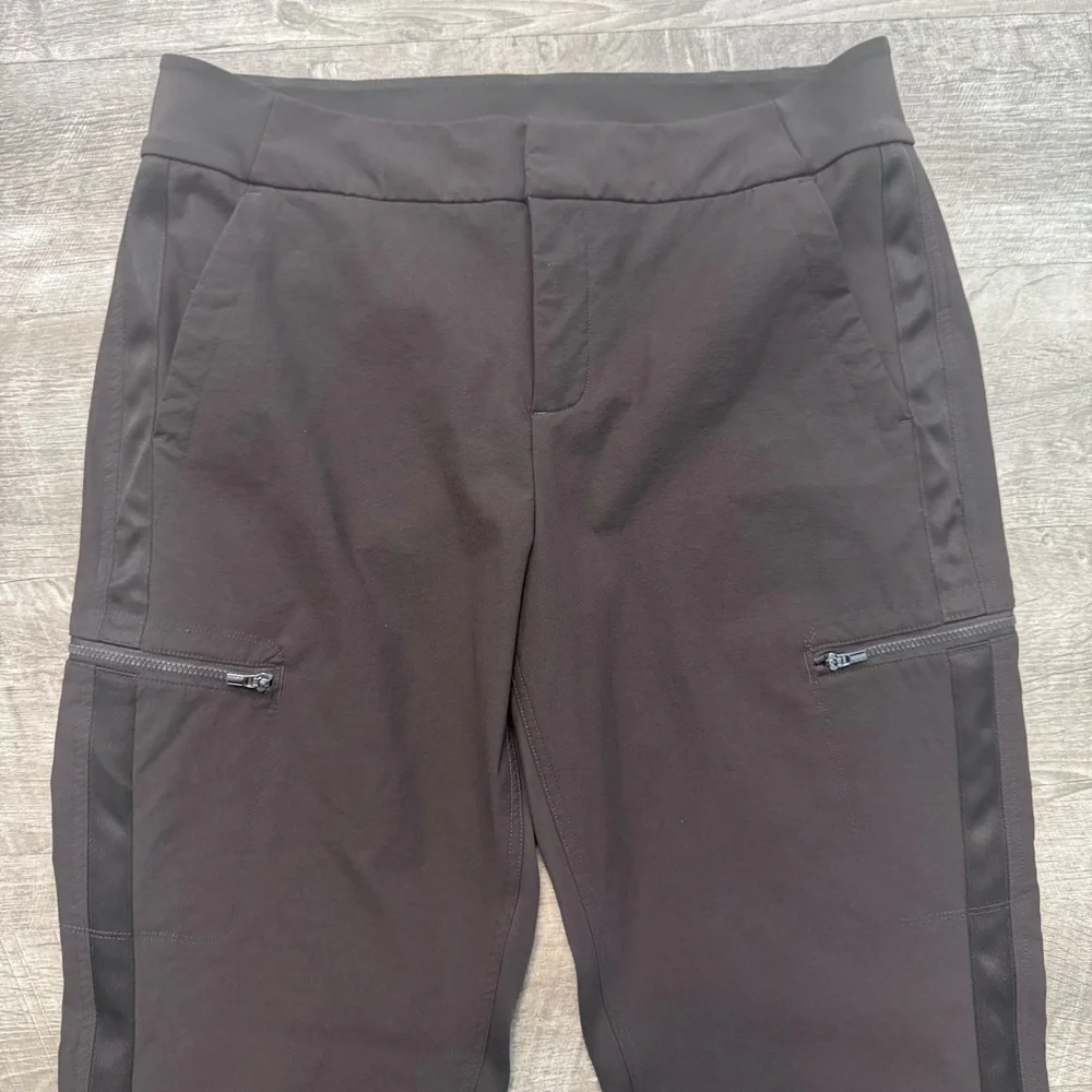 Athleta sleek cargo