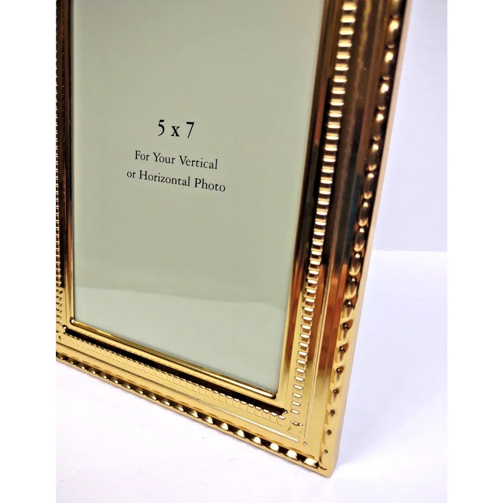Unbranded vintage gold
