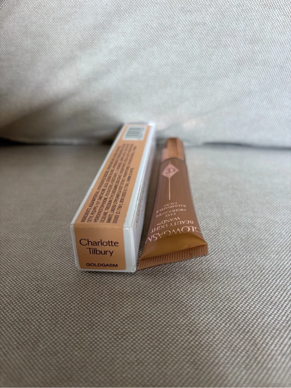 Charlotte Tilbury liquid highlighter