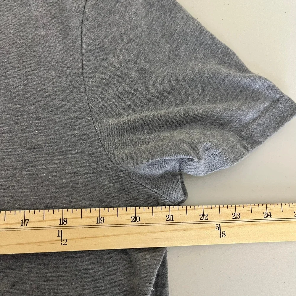 Banana Republic Mens Eco T-Shirt Large Gray Brooklyn Bridge NYC Graphic Logo