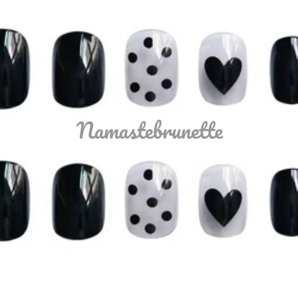 Boutique short nails