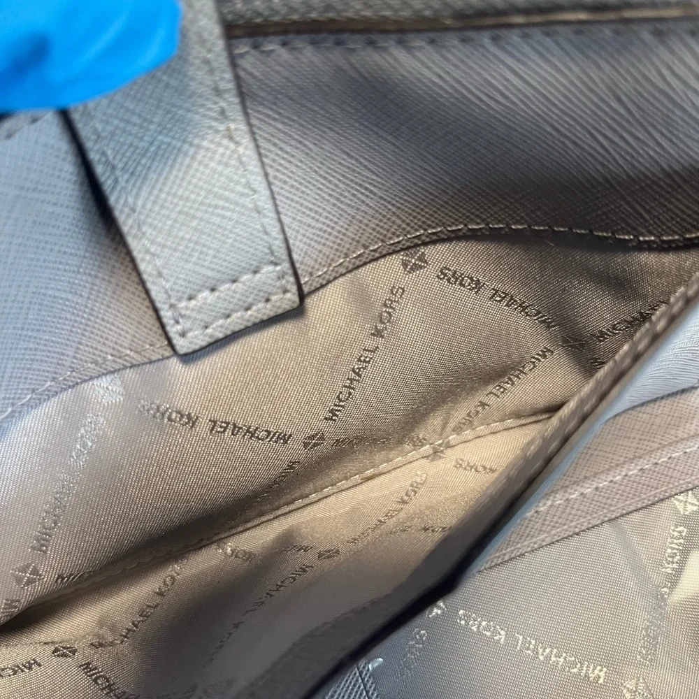 Michael Kors saffiano gray