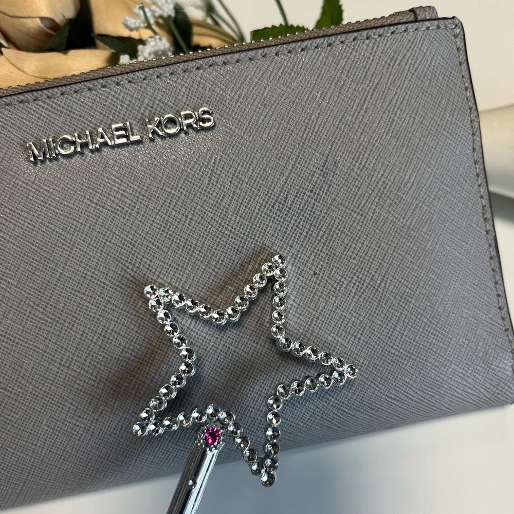 Michael Kors saffiano gray