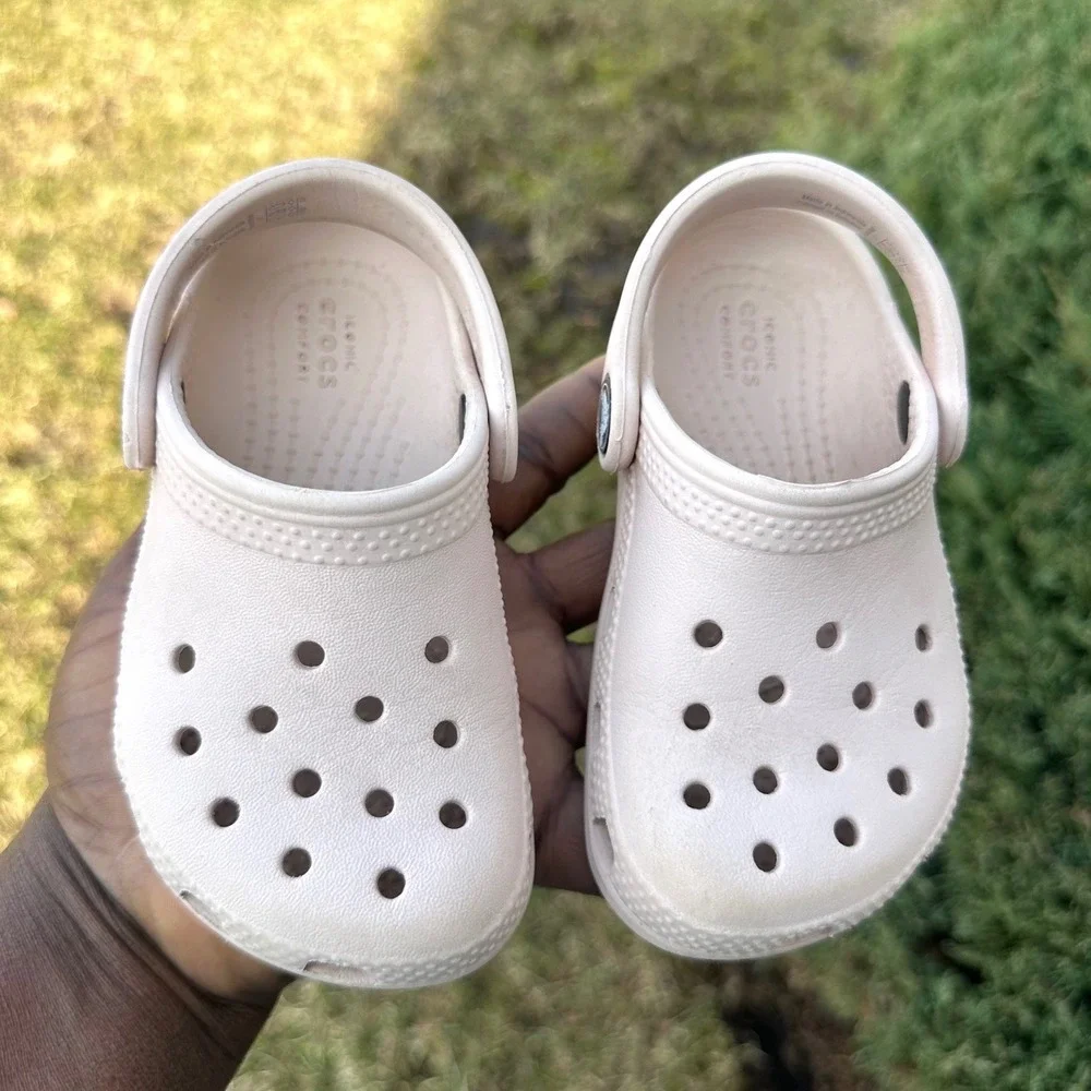 Crocs‎ Classic Kids Clogs Size 7 Sandals