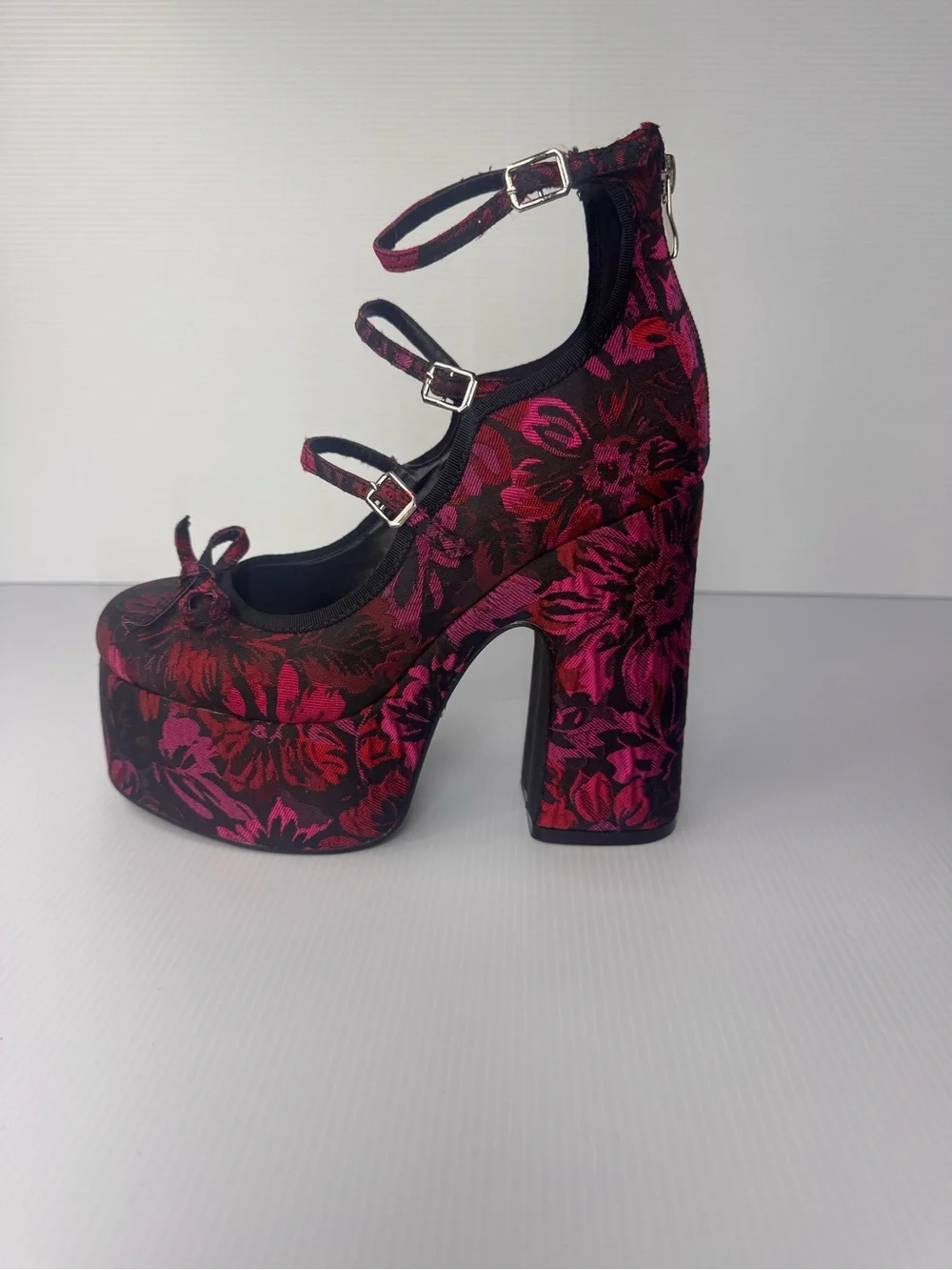 🖤🌹 Azalea Wang “Sprout” Red Multi Platform Heels 🌹🖤