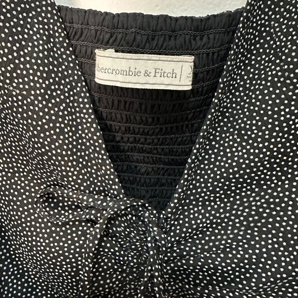Abercrombie & Fitch season dot elastic