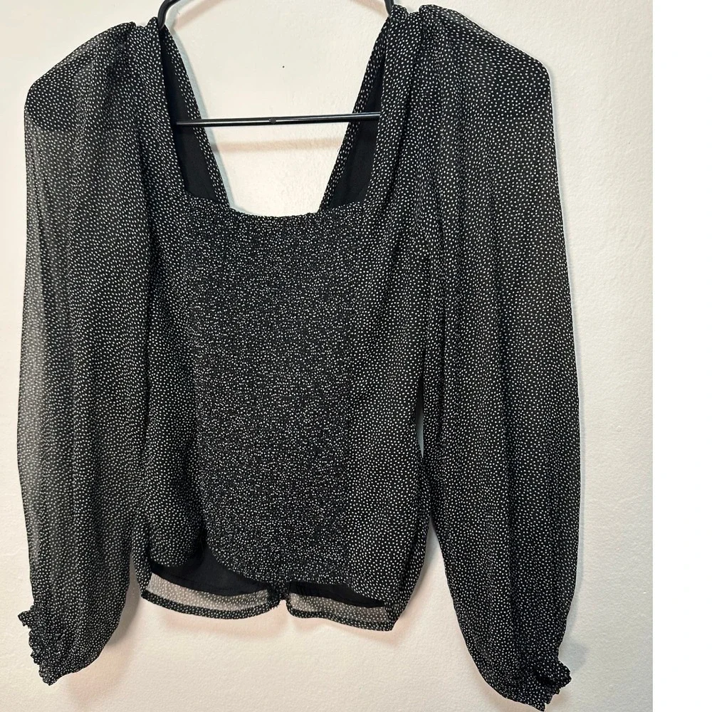 Abercrombie & Fitch polyester season front