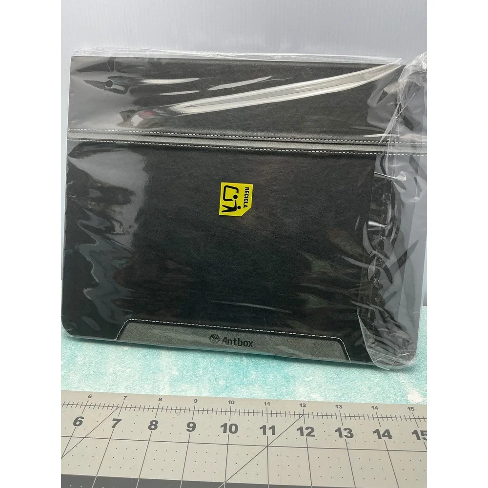 Antbox black leather