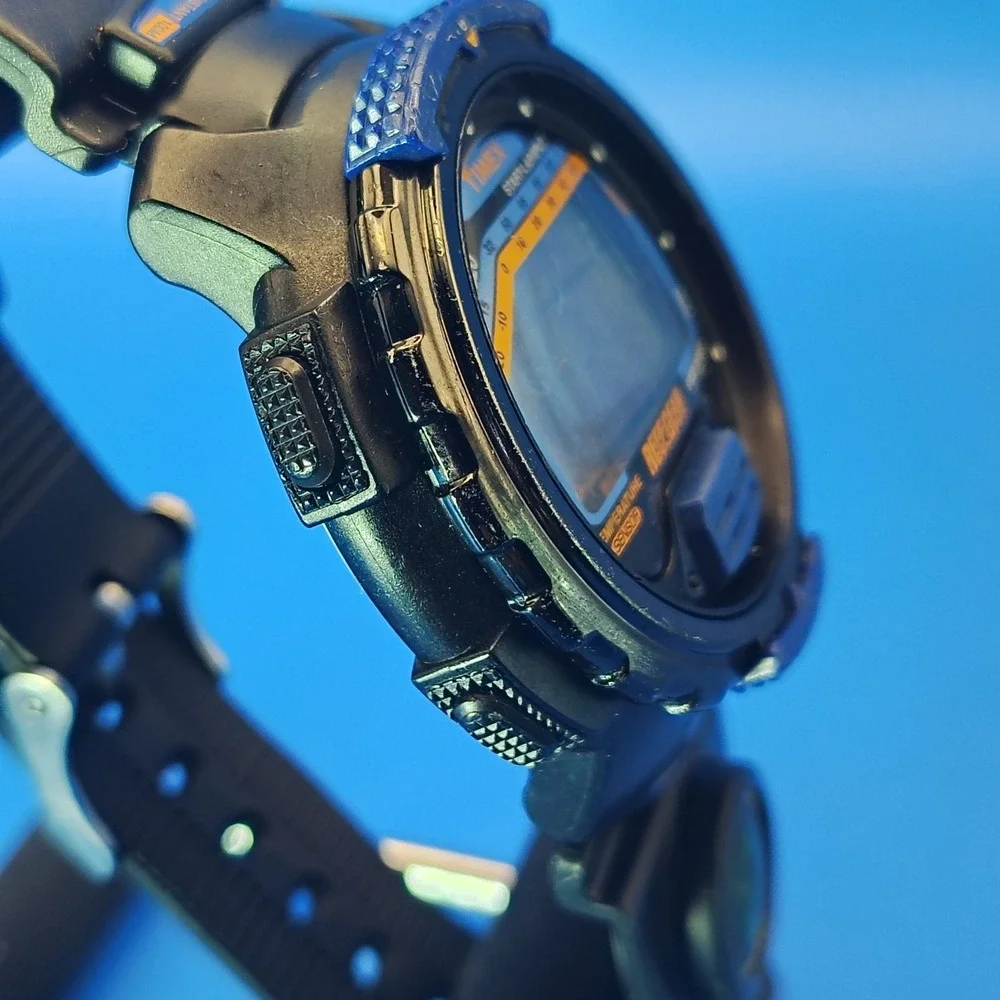 Vintage 1997 Timex Reef Gear 40mm Mens Digital Watch W/ Liquid‎ Filled Compass