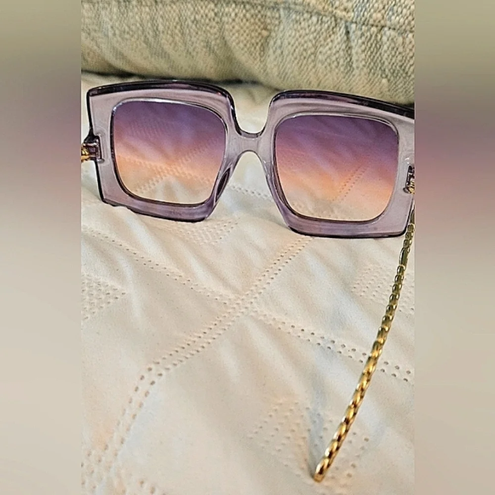 N/A stylish purple