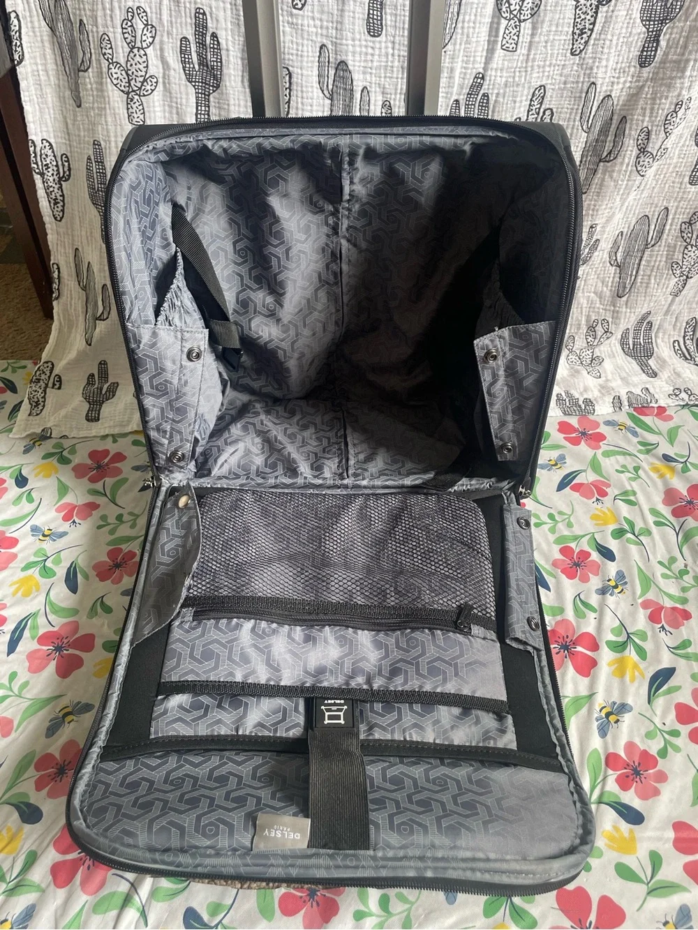 Delsey Paris delsey paris
