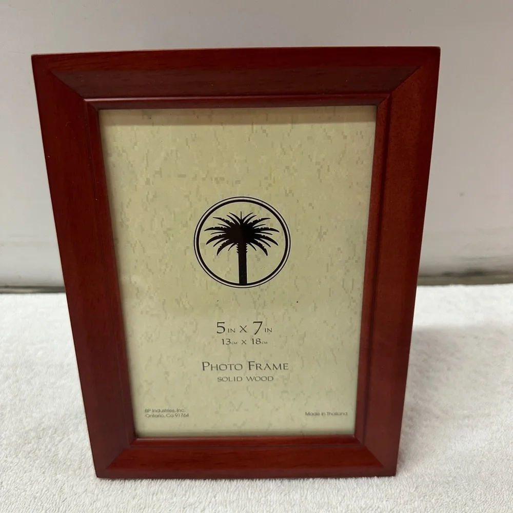 Wooden 5x7 Solid Wood Photo Frame RICED TO SELL