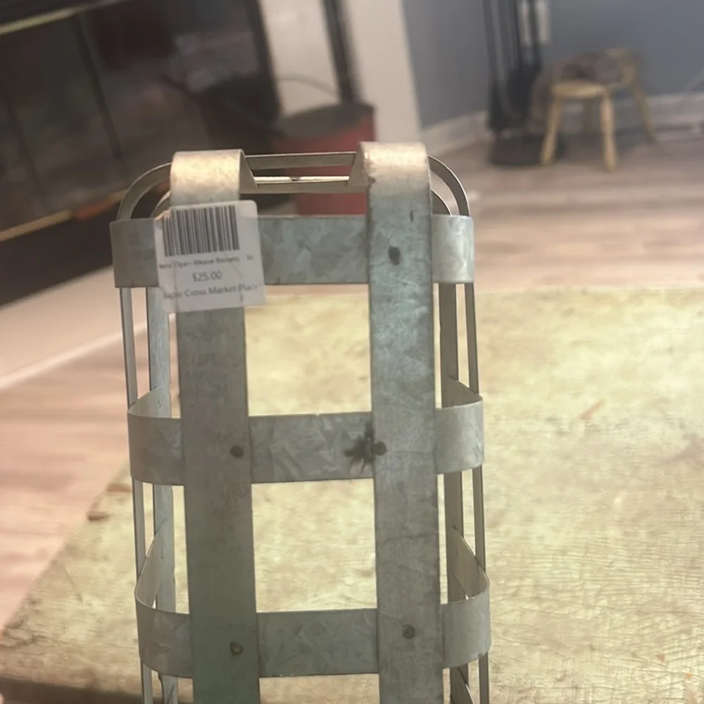 N/A metal 	•	material