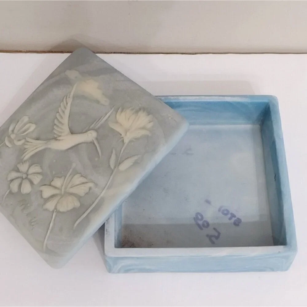 Vtg Signed Robert Nemith Hummingbird & Floral Inlay Blue Soapstone Trinket Box