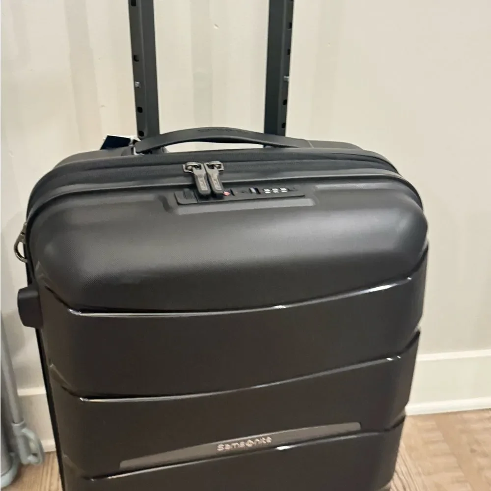 Samsonite essential lined