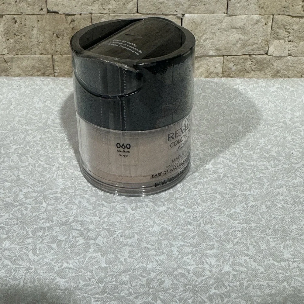 Revlon colorstay aqua