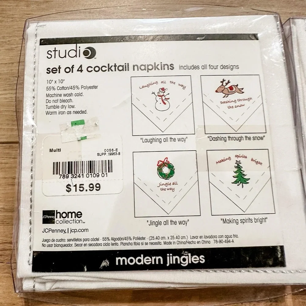 VTG New JC Penney Cloth Christmas Napkins 2 Sets 4 White Reindeer modern jingles