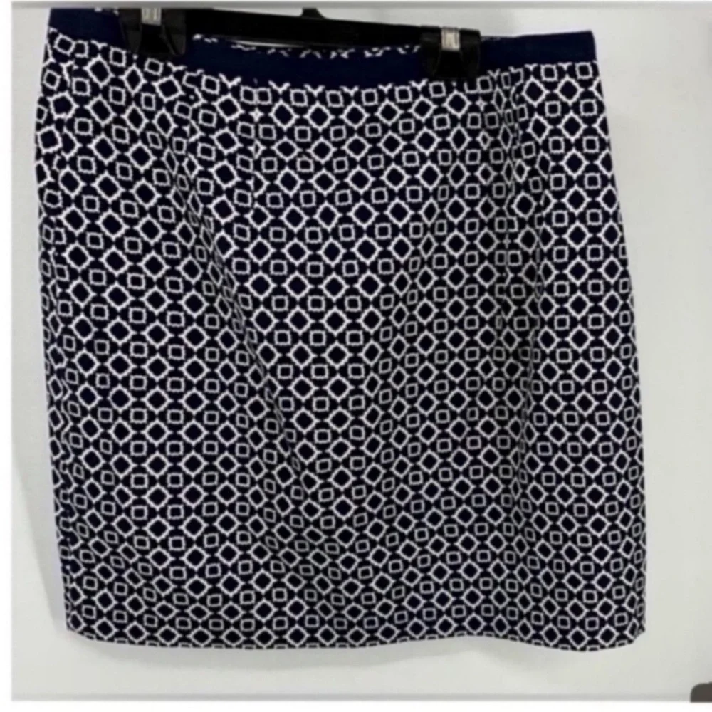 Talbots Skirt Sporty Preppy Pocket Zip Lined Skirt 4 Navy White Geometric 4