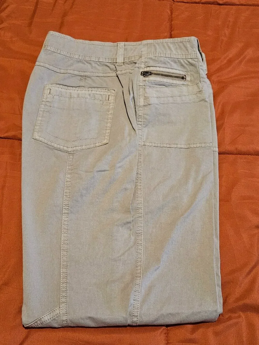Chicos pair chico