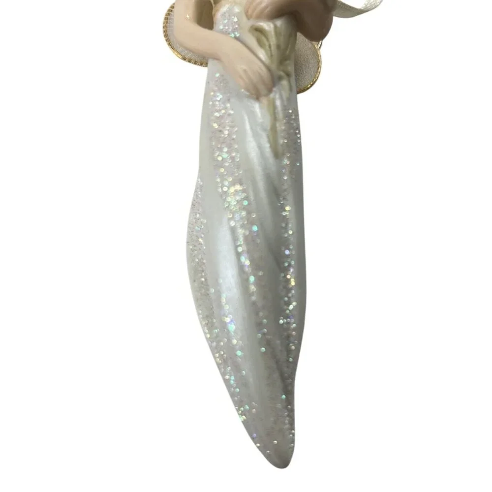 Hallmark this glittery