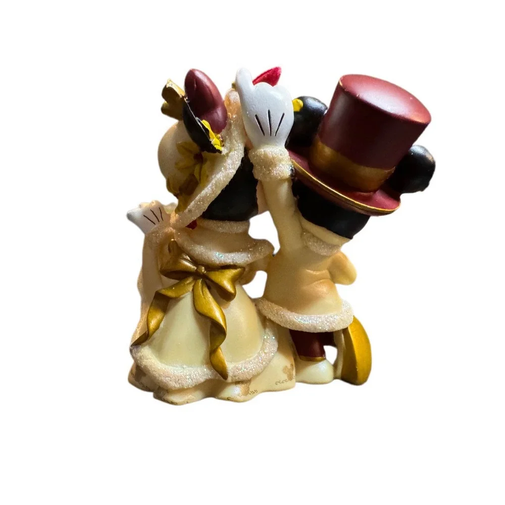 N/A type figurine