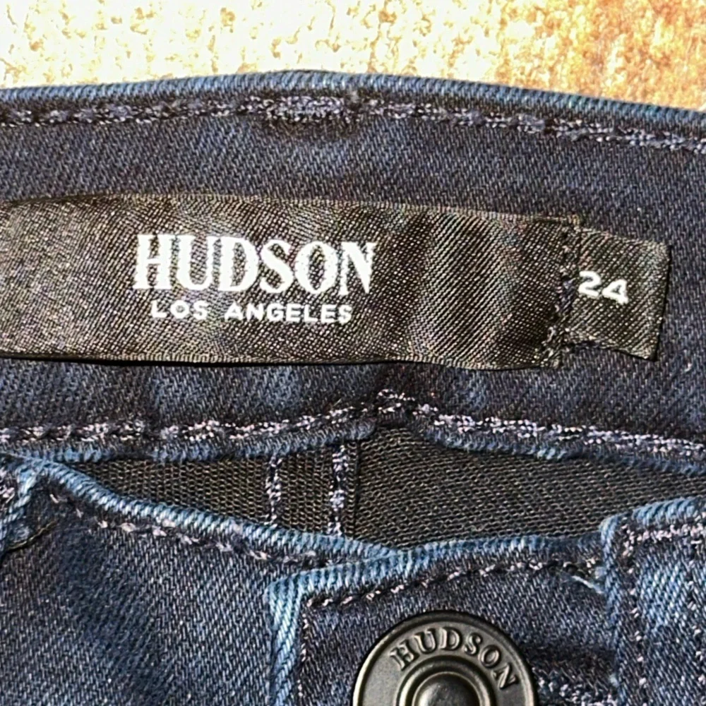 UEC HUDSON BARBARA SUPER SKINNY ANKLE JEAN LOS ANGELES SZ 24 WASH-Rescue